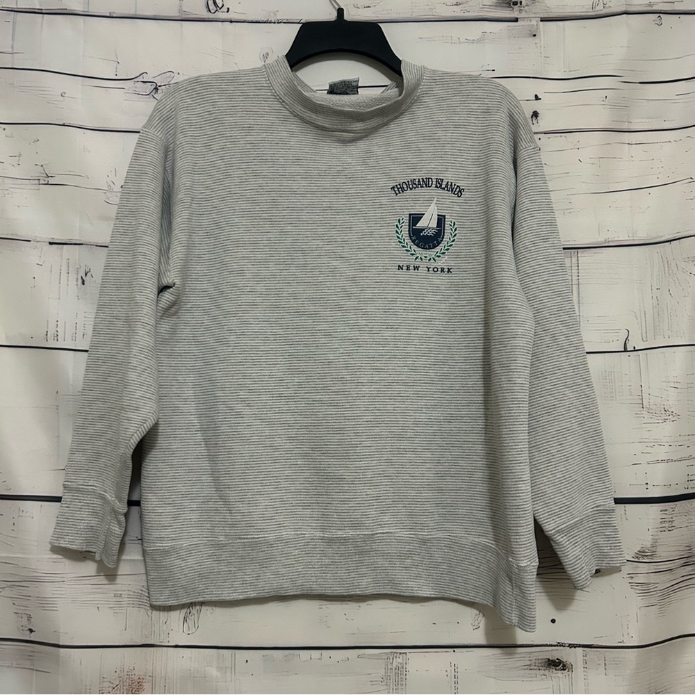 Volunteer | Vintage Women's Gray Striped New York Sweat Shirt Size Medium M